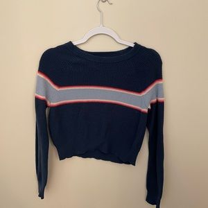 American Eagle crewneck sweater